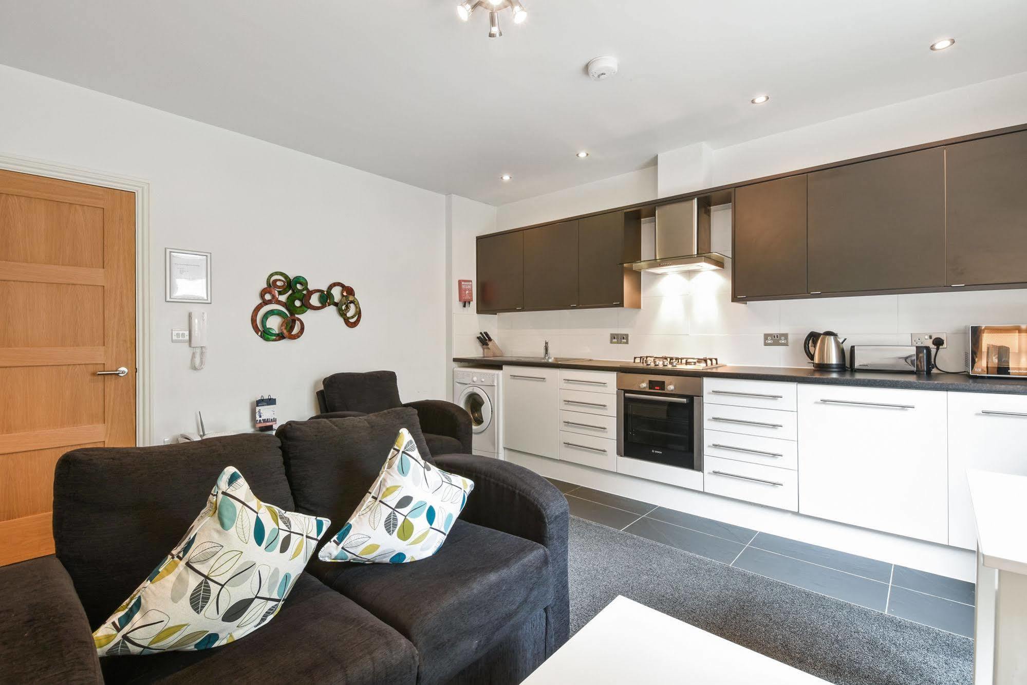 Apartamento Inverness Place *